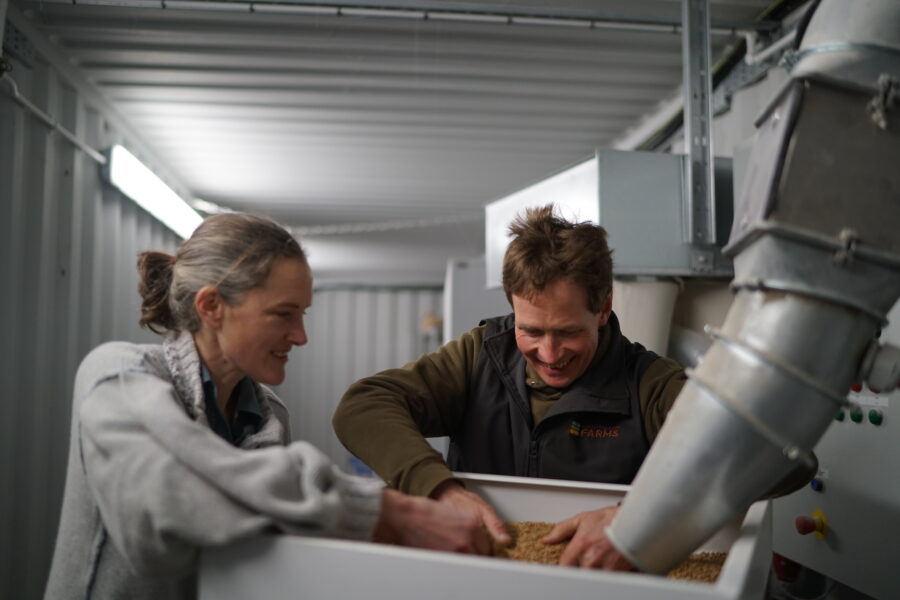 Flour-SE-Farmer-DSC02379-900x600